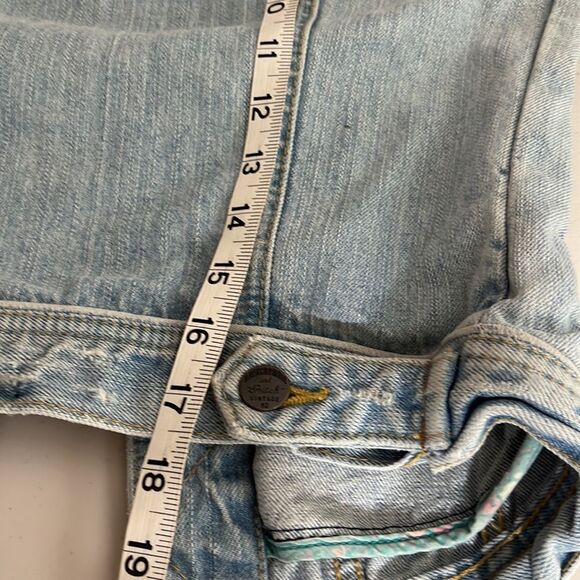 Abercrombie & Fitch Light Wash Distressed Denim Vest Vintage Size Small - Picture 9 of 11